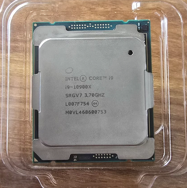 Used CPU Core I9-10900X Processor Tray CPU 10 Cores LGA 2066 19.25M Cache 3.70GHz Desktop Computer CPU for Gaming PC