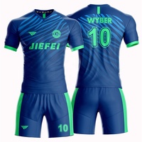 Maillot d'équipe de football prix usine avec impression sublimée rétro nom de Logo personnalisé dernier modèle chemise de football en maille 100% Polyester