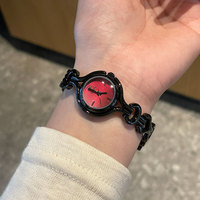 Montre à quartz de luxe pour femme, boîtier et bracelet en alliage, aiguilles, résistance à l'eau 30 mètres, style sobre, exquis et mystérieux