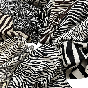 Collezione con stampa zebra di pelliccia di cavallo vera pelle per gioielli e borse Spot - Product Image 5