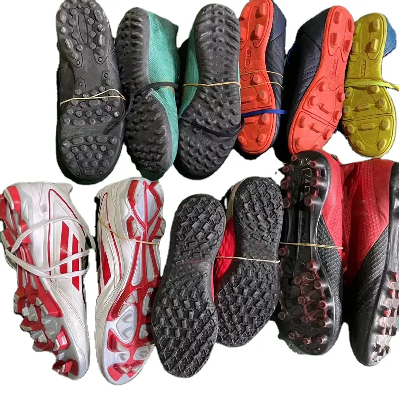 Vendita calda per uomo calcio scarpe usate stivali scarpe da calcio a buon mercato scarpe da calcio calcio stock