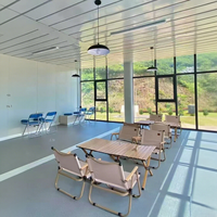 Maison conteneur de luxe victorienne à 2 étages XH, panneaux sandwich, 3 chambres, 2 salles de bain, maisons modulaires préfabriquées détachables pour hôtel