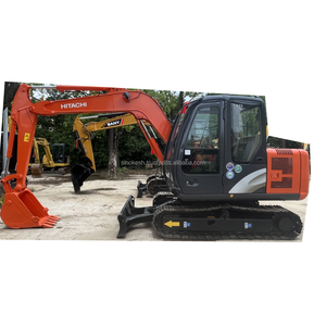 Mini pelleteuse Hitachi d'occasion Zx60 de 6 tonnes à chenilles hydrauliques importée du Japon avec composant moteur central Poids en ordre de marche de 7 tonnes - Product Image 1