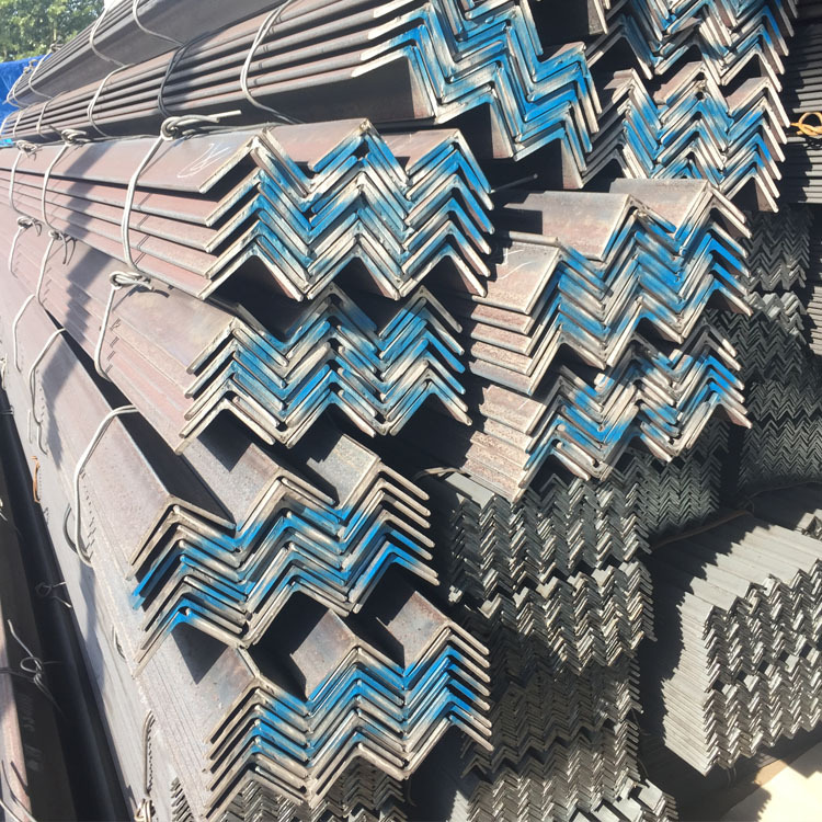 188 X 1.25 X 1.25 X 10 Equal Angle iron supplier 188 X 1.25 X 1.25 X 10 Equal Angle iron supplier