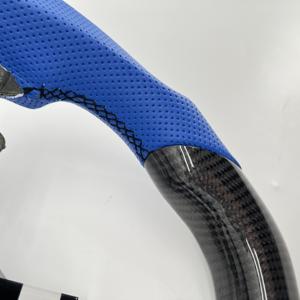 Volante de fibra de carbono personalizado CCExcellent para estilo deportivo Camry 7th con cuero perforado - Product Image 4
