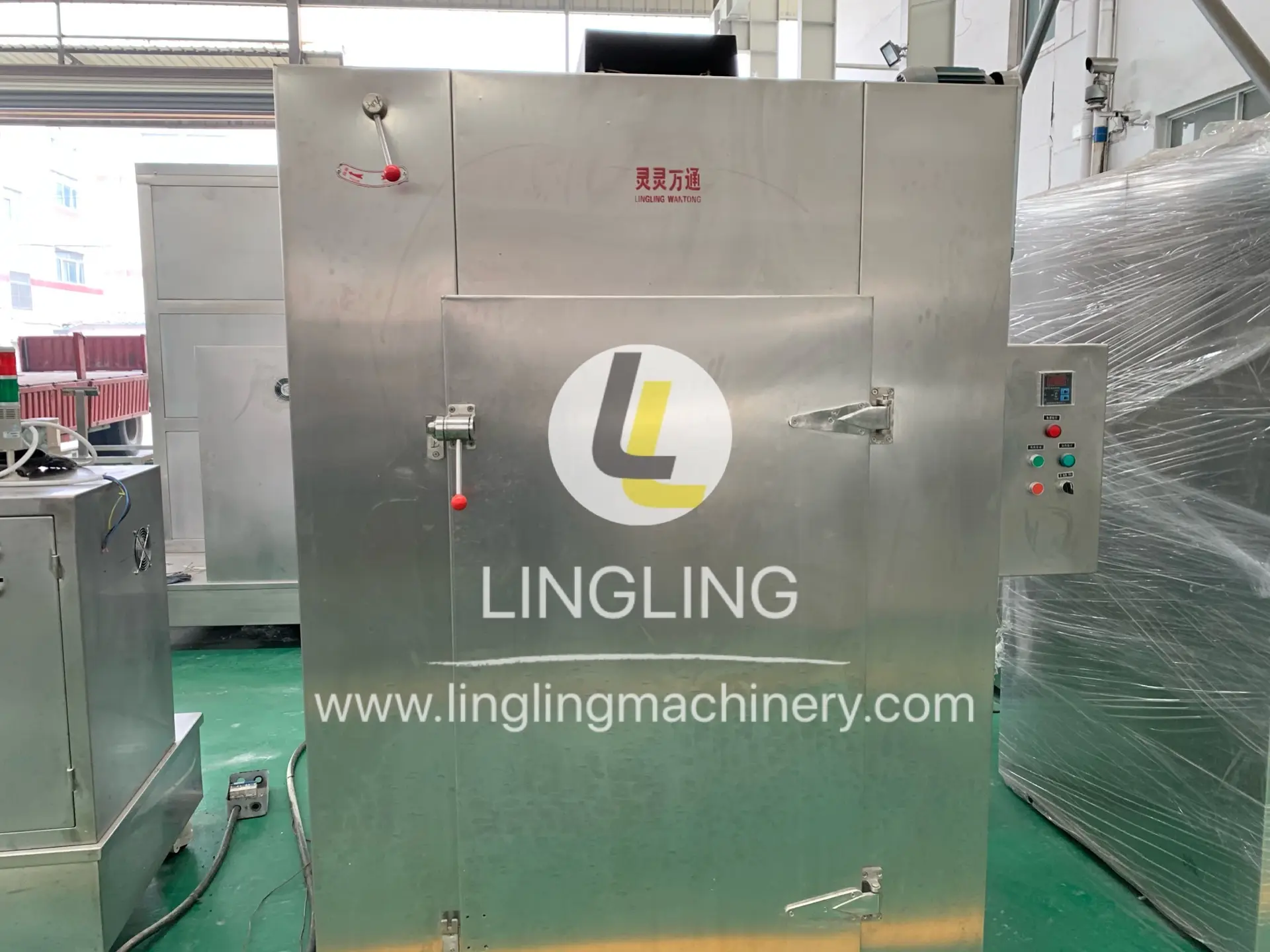 Factory industrial mushroom leaves dry oven electric heating oven hot air circulating tray drying machine