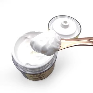 Label privé <span class=keywords><strong>crème</strong></span> blanchissante <span class=keywords><strong>pour</strong></span> <span class=keywords><strong>le</strong></span> <span class=keywords><strong>corps</strong></span> en or 24 carats <span class=keywords><strong>crème</strong></span> de soin anti-âge au collagène blanchissante naturelle - Product Image 5