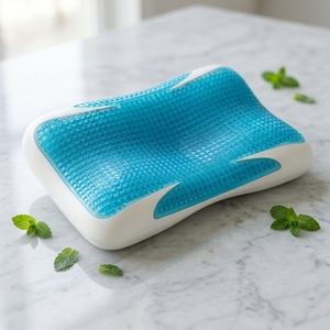 Oreiller de voyage ergonomique en mousse à mémoire de forme pour le cou, rafraîchissant et personnalisable - Product Image 4