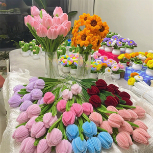 Flores de limpiapipas hechas a mano LUYI al por mayor, mezcla de tulipanes y rosas, varillas retorcidas, plantas terminadas, regalo creativo, decoración del hogar - Product Image 1