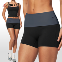 Ensemble de yoga 4 pièces pour femme 2570 : shorts taille haute, anti-transpiration, effet ventre plat et rehausseur de fessiers pour l'entraînement et le fitness