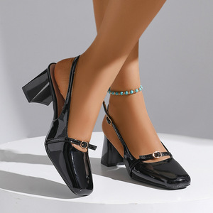 รองเท้าส้นสูงหัวเหลี่ยมประดับหัวเข็มขัด ดีไซน์หรูหรา ไซส์ใหญ่ รุ่นใหม่ล่าสุด แฟชั่นเซ็กซี่ รองเท้าส้นสูงแบบปิดนิ้วเท้าสำหรับผู้หญิง - Product Image 1