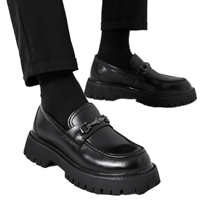 Chaussures décontractées pour hommes et adolescents, à semelles épaisses, en cuir, style Bullock, à bout large, respirantes, pour le printemps et l'été, mode extérieure - Product Image 1