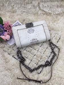 Sac à bandoulière/croisé de luxe pour femme en cuir véritable 100 %, grande capacité, imperméable, durable, avec fermeture à bouton, de marque - Product Image 4