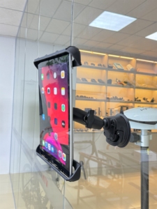 Support de tablette pour voiture avec ventouse à boule de 1 pouce pour iPad de 10-11 pouces, support de tablette anti-vibration pour pare-brise - Product Image 3