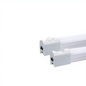 Lámpara LED <span class=keywords><strong>Dema</strong></span> para Caja de Distribución y Armario de Comunicaciones, Iluminación T5, Serie DLC, 220V, Inducción, Multi-Zócalo, Económica - Product Image 1