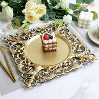 Assiette carrée de style nordique en PP de marque BOLIDE, écologique et durable, idéale pour les fêtes, les hôtels, les mariages et les dîners d'anniversaire (vente en gros)