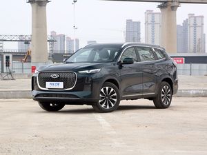 Chery Tiggo 8 PLUS: SUV Intelligente con Ampio Spazio, Ideale per Famiglie e Affari, Veicoli a Benzina - Product Image 1