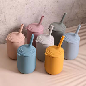Nouvelle tasse à eau en silicone pour bébé et tout-petit, résistante à la chaleur, de qualité alimentaire, avec paille magique en silicone pour l'apprentissage de la boisson - Product Image 2