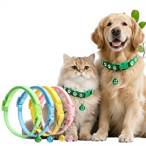 Collier réglable pour animaux de compagnie avec clochette, patch en tissu motif patte unique, boucle de sécurité pour chiens et chats - Vente en gros - Product Image 1