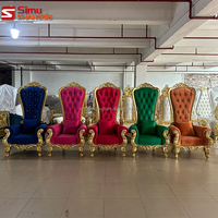Chaises de luxe pour roi et reine, chaises de trône dorées pour les événements, la décoration de mariage et de fête
