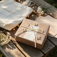 Boîte à bonbons en cuir avec fleurs de perles exquises, boîte cadeau souvenir couleur cuivre-brun, boîte d'emballage cadeau style Ins