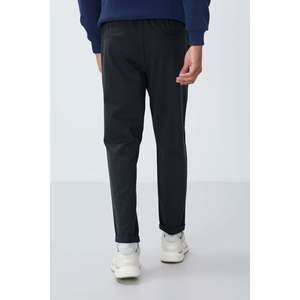 Pantalones Deportivos para Hombre, Corte Estándar, Color Gris Oscuro Texturizado - 82154 - Gris Oscuro - Product Image 5
