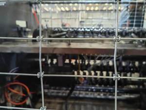 2 "x 4" Haute résistance <span class=keywords><strong>2m</strong></span> <span class=keywords><strong>hauteur</strong></span> 50cm trou champ ferme clôture anneau serrure diamant cheval clôture S noeud clôture <span class=keywords><strong>rouleau</strong></span> - Product Image 4