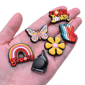 Abalorios Retro Personalizados para Zapatos con Diseño Hippie, Arcoíris y Van, Broches de Flores de los 70 para Decoración de Zuecos DIY - Product Image 3