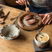 Vaisselle en céramique peinte à la main de style vintage créatif, jolie tasse à dessert et à café pour le thé de l'après-midi