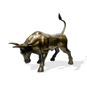 Nieuw Design Moderne Buitentuin Koperen Stier Standbeeld Opladen Stier Sculptuur Bronzen Levensgrote Stier Muur Straat