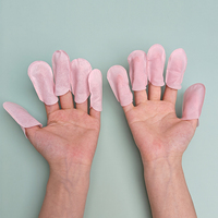 Protège-doigts jetables non tissés doux et sans peluches en forme de U pour manucure professionnelle en gros