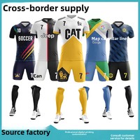 Setelan Sepak Bola Polyester Sublimasi Ukuran Besar, Bernapas, Cepat Kering, untuk Mahasiswa, Setelan Olahraga Pendek Pria Wanita