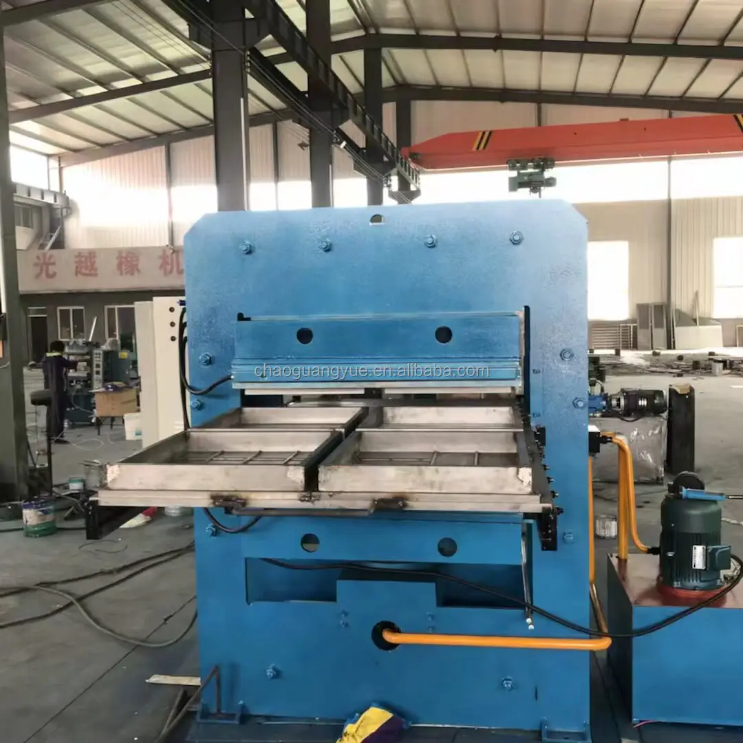 Machine de fabrication de carrelage en caoutchouc/machine hydraulique à tapis en caoutchouc/machine de vulcanisation de plaques