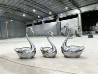 Sculpture d'art en acier inoxydable poli miroir, anti-corrosion, luxe, cygne/flamant rose, tailles personnalisables pour les hauts de gamme