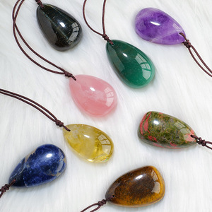 Vente en gros de bijoux en pierres naturelles, pendentifs en pierres précieuses en forme de larme, colliers en cristal pour accessoires - Product Image 2