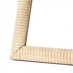 Cadre photo décoratif fait main en os pour table - Product Image 1