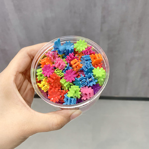 Pinzas para el Cabello con Lazo de Princesa para Niñas y Bebés, Paquete de 50 Piezas, Caja Pequeña, Mini Accesorios, Hermosas Pinzas para Flequillo con Flores - Product Image 5