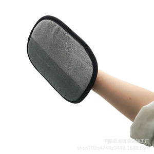 ถุงมือกำจัดขนสัตว์เลี้ยง สีดำ โพลีเอสเตอร์ แปรงสองด้าน สำหรับกรูมมิ่งแมวและสุนัข - Product Image 4