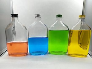 <span class=keywords><strong>Bicchiere</strong></span> per Vodka, Tequila, Whisky e Vino da 100, <span class=keywords><strong>200</strong></span>, 350 <span class=keywords><strong>ml</strong></span> con Tappo a Vite in Alluminio - Product Image 3