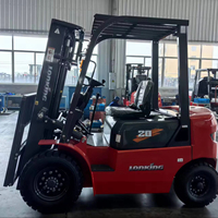 Forklift Counterbalance Listrik China CPD20HA 2 Ton 4WD dengan Baterai Asam Timbal, Hydraulic Side Shifter, Ban Pneumatik, dan Kursi Pengemudi