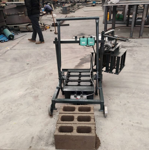 Machine à fabriquer des briques creuses à 2 trous, machine à fabriquer des blocs de béton, petite machine manuelle à fabriquer des briques - Product Image 2