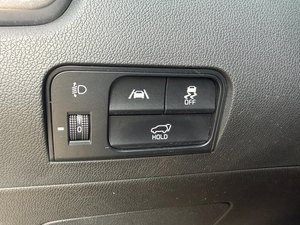 SUV Familiar Diésel de 4ª Generación 2022 BLANCO con Puerta Trasera Eléctrica a Precio Razonable - Product Image 3
