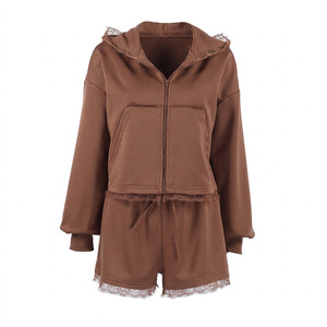 Ensemble de survêtement deux pièces personnalisé pour femme, fabrication OEM, marque privée, avec dentelle, <span class=keywords><strong>sweat</strong></span> à capuche <span class=keywords><strong>zippé</strong></span> et short de survêtement, collection automne, vente en gros, direct usine - Product Image 5