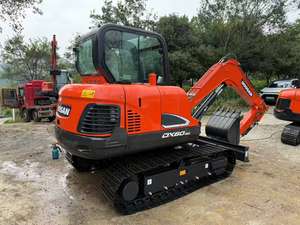 Petite pelle Doosan DX60DH60 d'occasion, un équipement de construction fiable d'une capacité de 6 tonnes. - Product Image 4