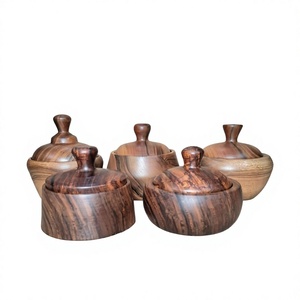 Tarro de Miel de Madera Redondo con Tapa Abatible, Hecho a Mano, Apto para Calentar, Lavable en Lavavajillas, Contenedor Hermético para Alimentos, Diseño Minimalista para Cocina - Product Image 3