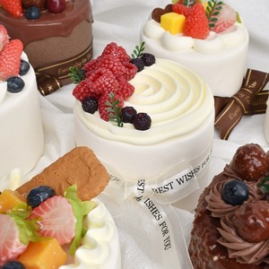 Nouveau produit : Modèles de gâteaux artificiels en forme de crème glacée, fausses créations artistiques tendance pour anniversaires et mariages, personnalisables - Product Image 3