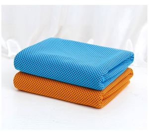 Serviette rafraîchissante personnalisée en microfibre pour le sport, les voyages et les activités de plein air - Product Image 4
