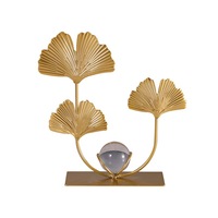 Ornements de boule de cristal de feuille d'érable gravés par artisanat en métal de fer plaqué or de luxe pour la maison modèle chambre meuble TV bureau