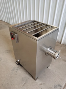 Molino Industrial <span class=keywords><strong>de</strong></span> <span class=keywords><strong>Carne</strong></span> para Procesamiento <span class=keywords><strong>de</strong></span> Pollo Congelado en Italia, <span class=keywords><strong>Máquina</strong></span> Picadora <span class=keywords><strong>de</strong></span> <span class=keywords><strong>Carne</strong></span> con Hueso, <span class=keywords><strong>Precio</strong></span> - Product Image 4