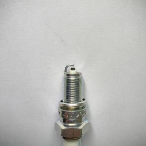 Pour NGK véritable moto bougie pièces DPR8EA-9 modèle nouvelle condition pour Honda <span class=keywords><strong>Africa</strong></span> <span class=keywords><strong>TWIN</strong></span> 650 et Du Bill NT650V 650CC véhicules - Product Image 2